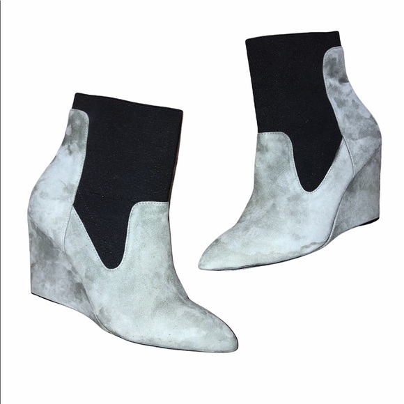 Charles David 7 1/2 medium green pull on booties - Picture 1 of 7